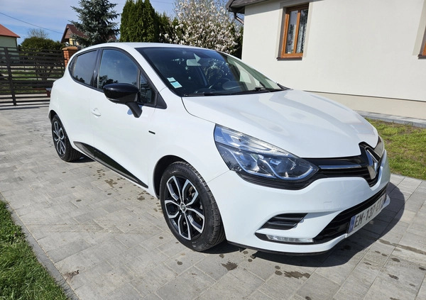 Renault Clio cena 21900 przebieg: 142000, rok produkcji 2017 z Zamość małe 106